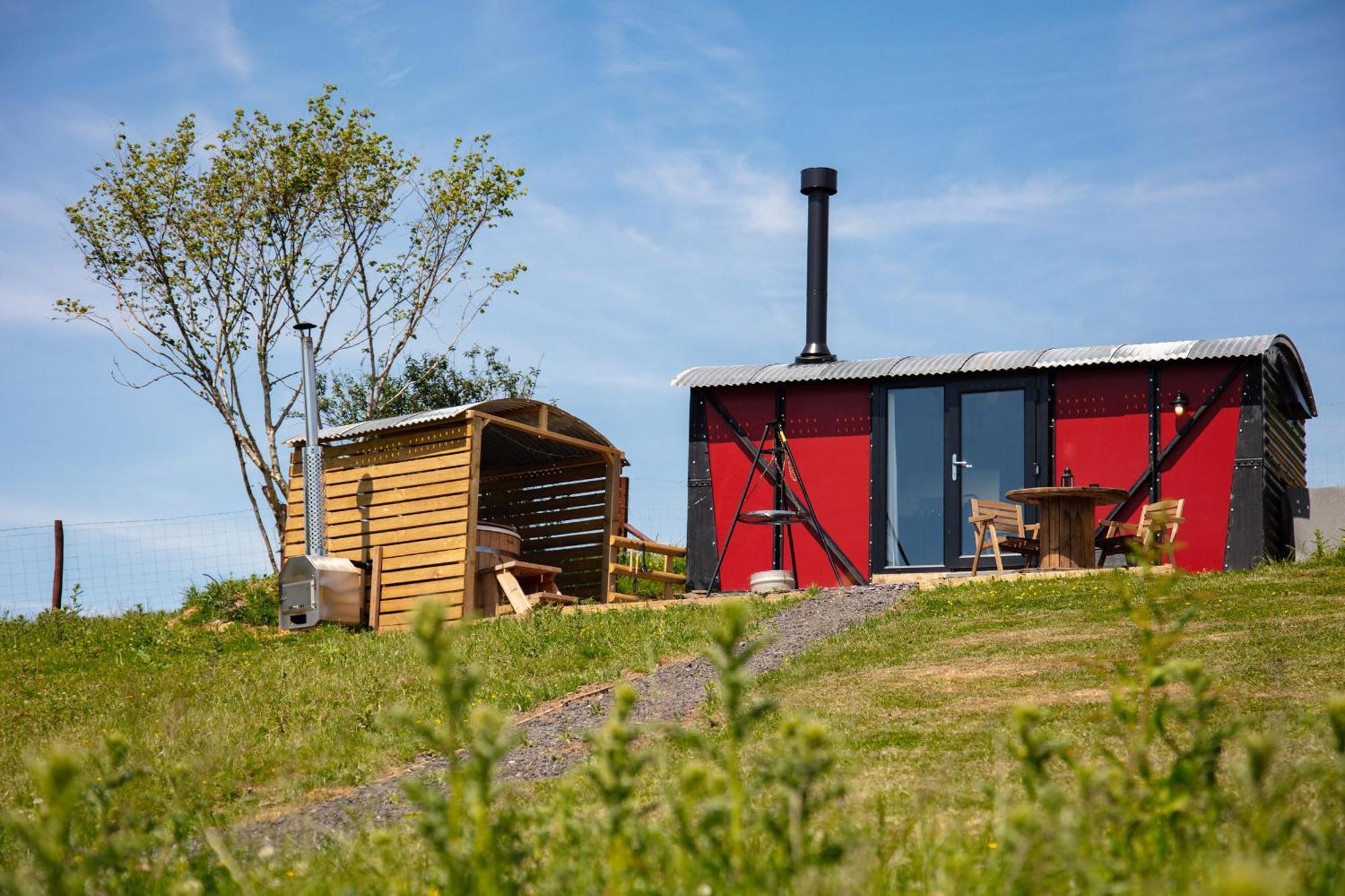 Under The Oak Glamping Hotel Caerphilly Exterior foto